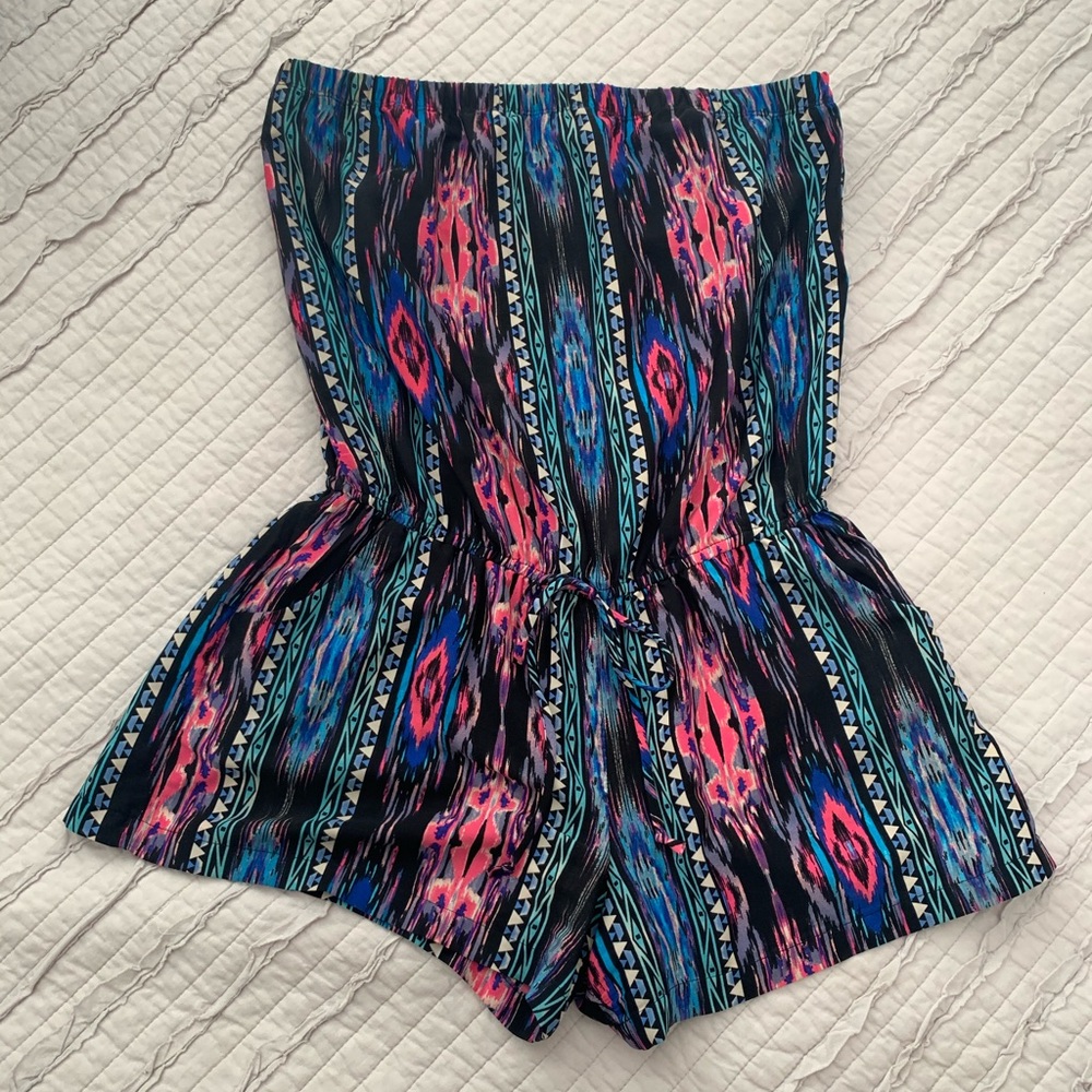 Patterned romper